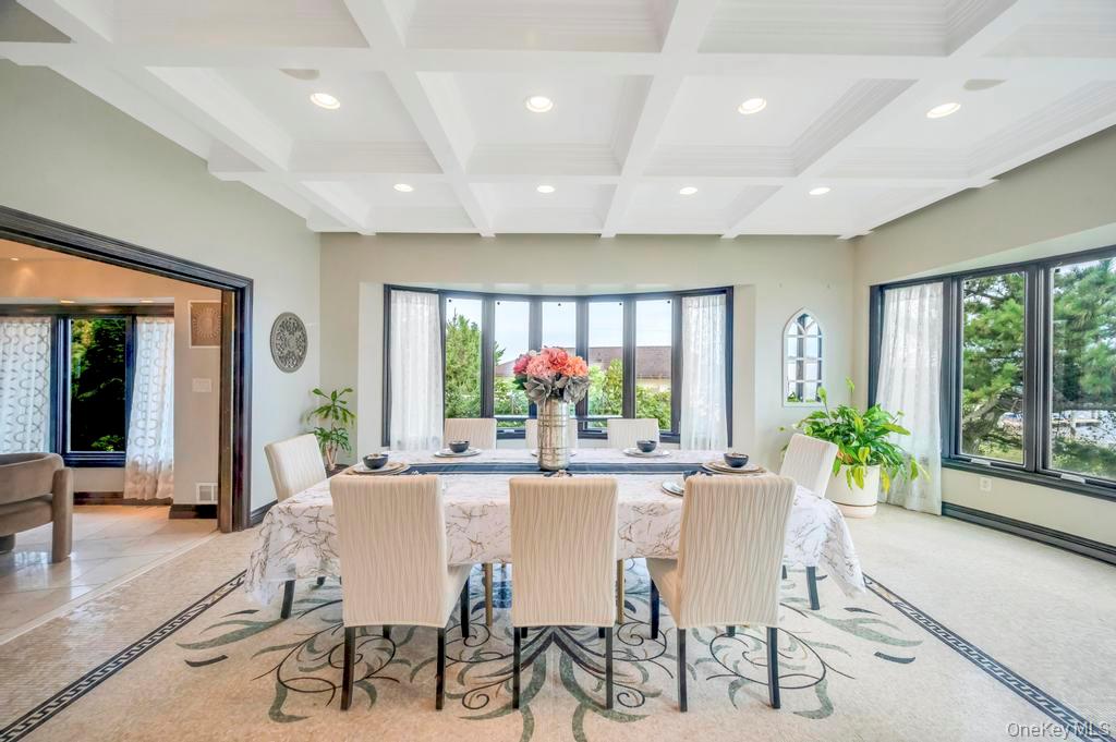 1101 Harbor Road, Hewlett, NY 11557