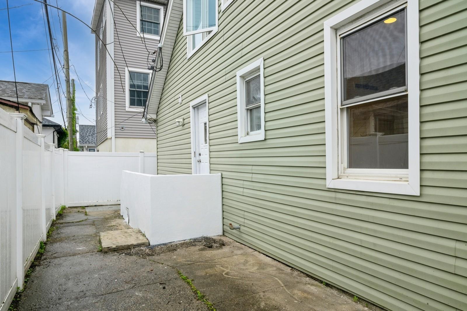 3 September Walk, Long Beach, NY 11561