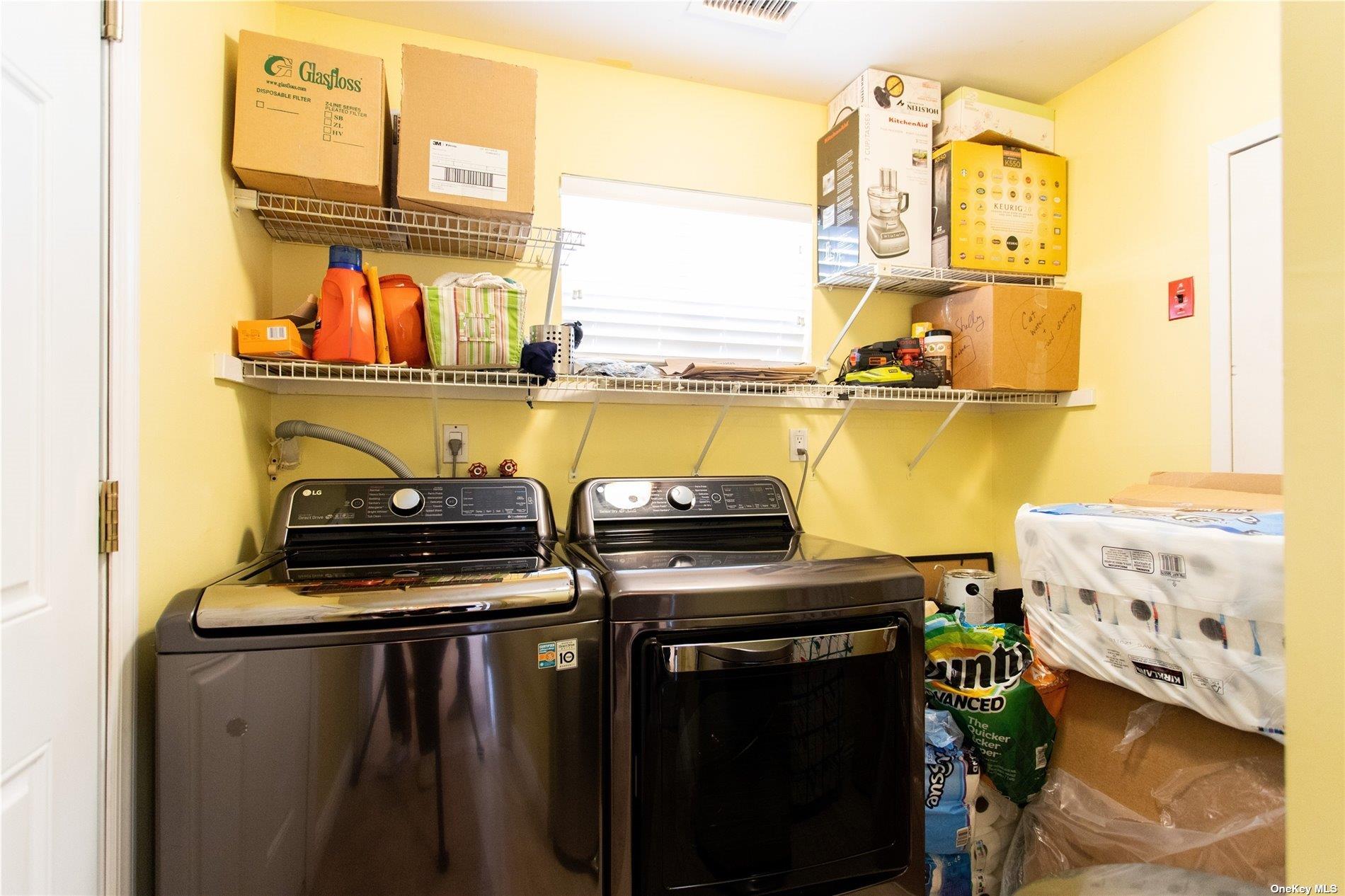 60 Erin Lane # 60, East Setauket, NY 11733