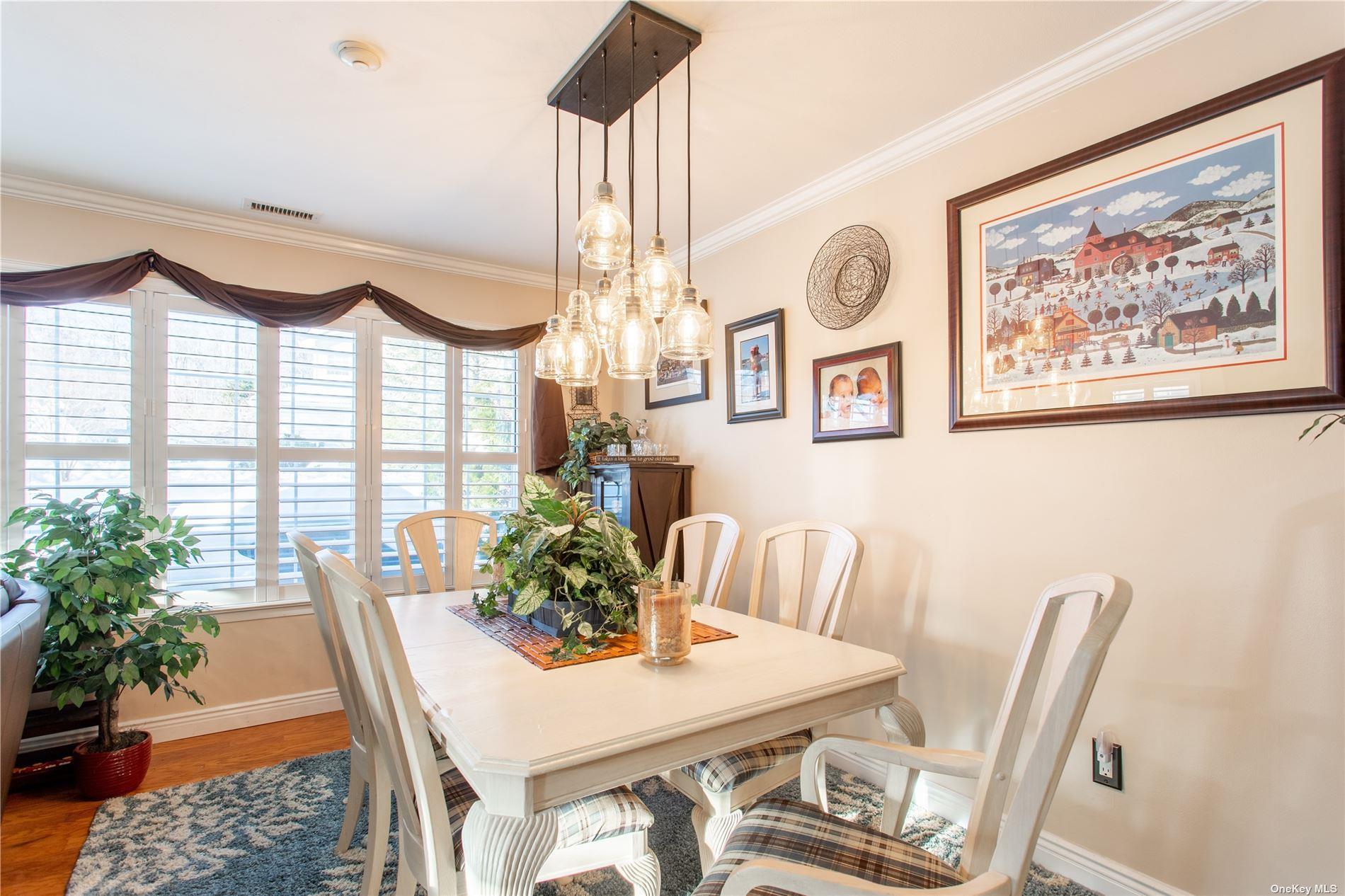 60 Erin Lane # 60, East Setauket, NY 11733