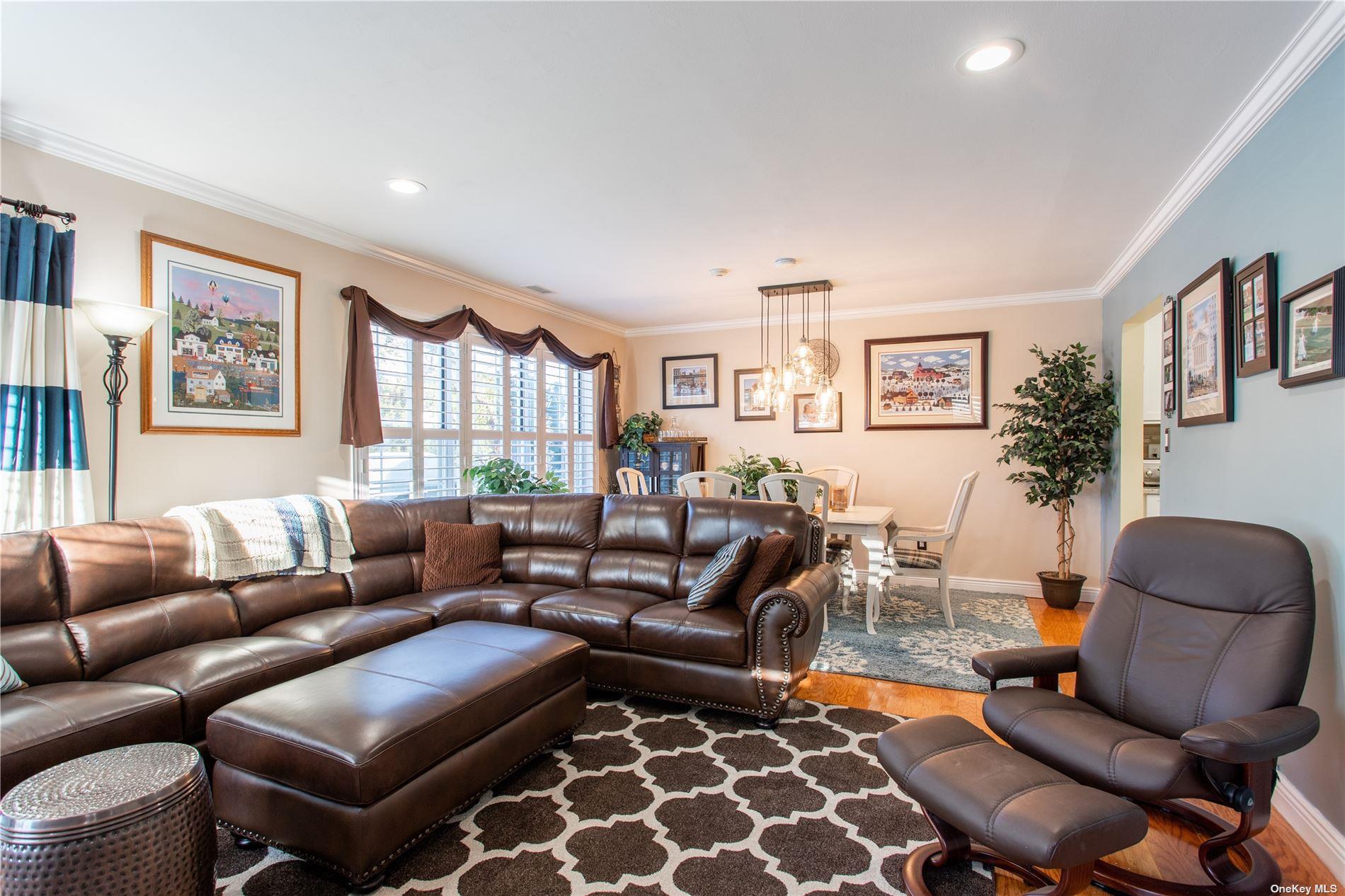 60 Erin Lane # 60, East Setauket, NY 11733