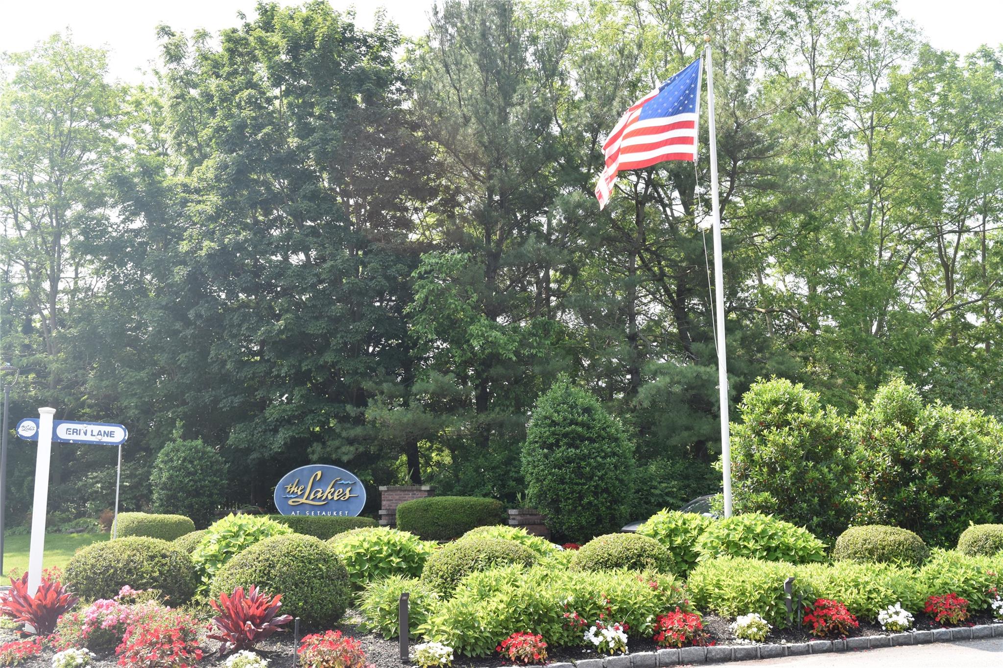 60 Erin Lane # 60, East Setauket, NY 11733