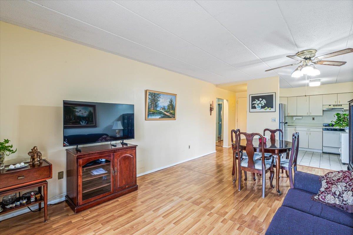 213-02 42 # 2F, Bayside, NY 11361