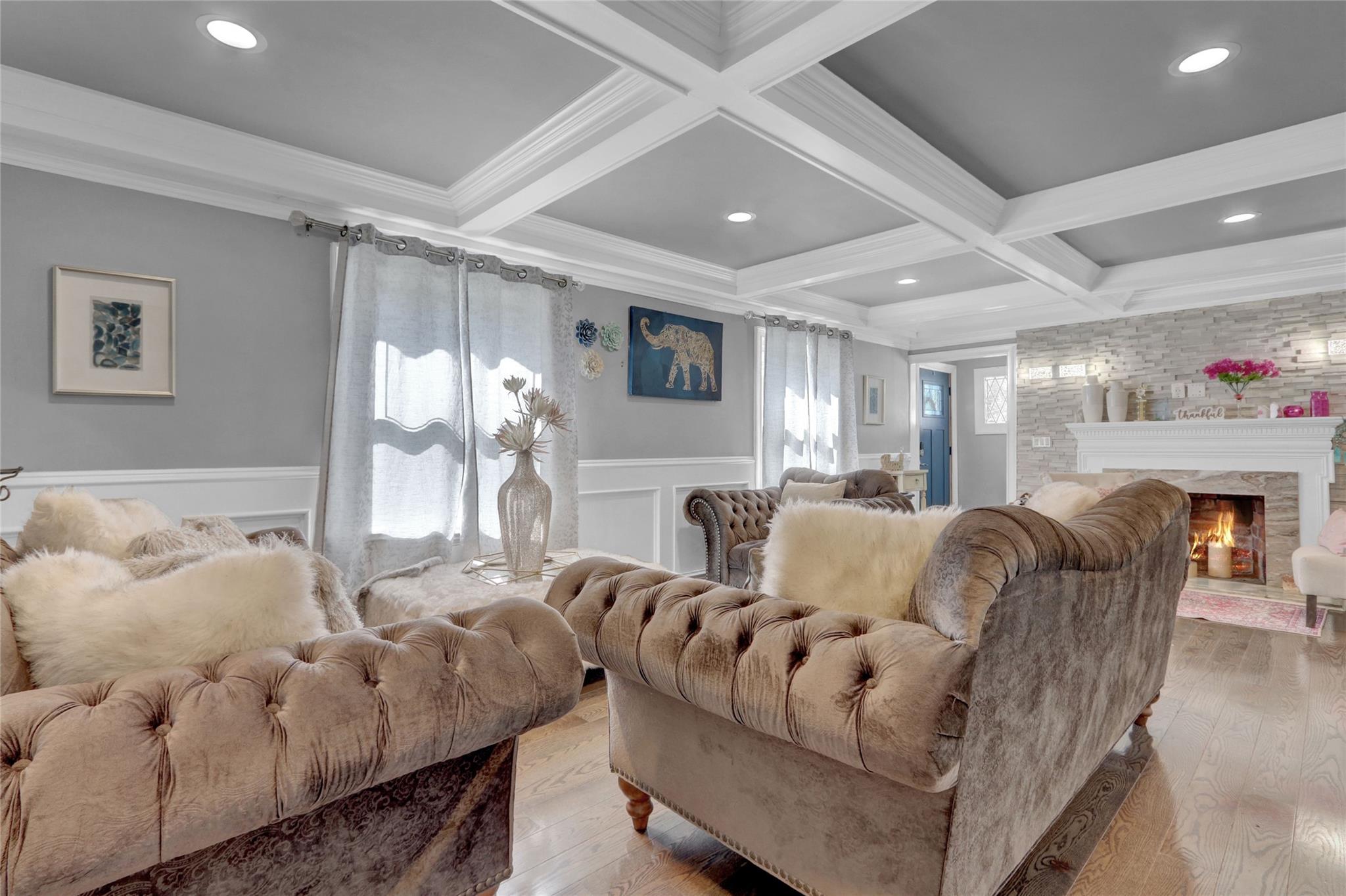 154 California Avenue, Freeport, NY 11520