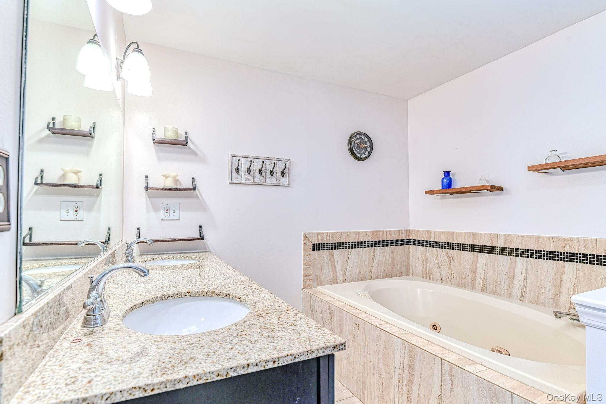 4 Kirsten Lean Lane, Salisbury Mills, NY 12577