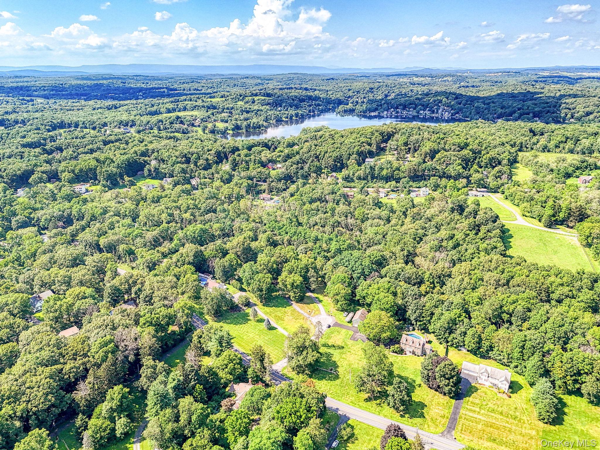 4 Kirsten Lean Lane, Salisbury Mills, NY 12577