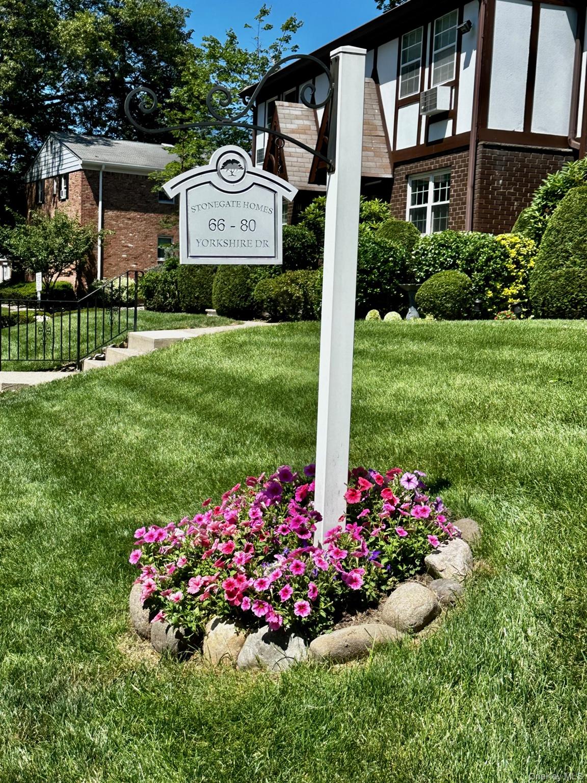 76 Yorkshire Drive, Suffern, NY 10901