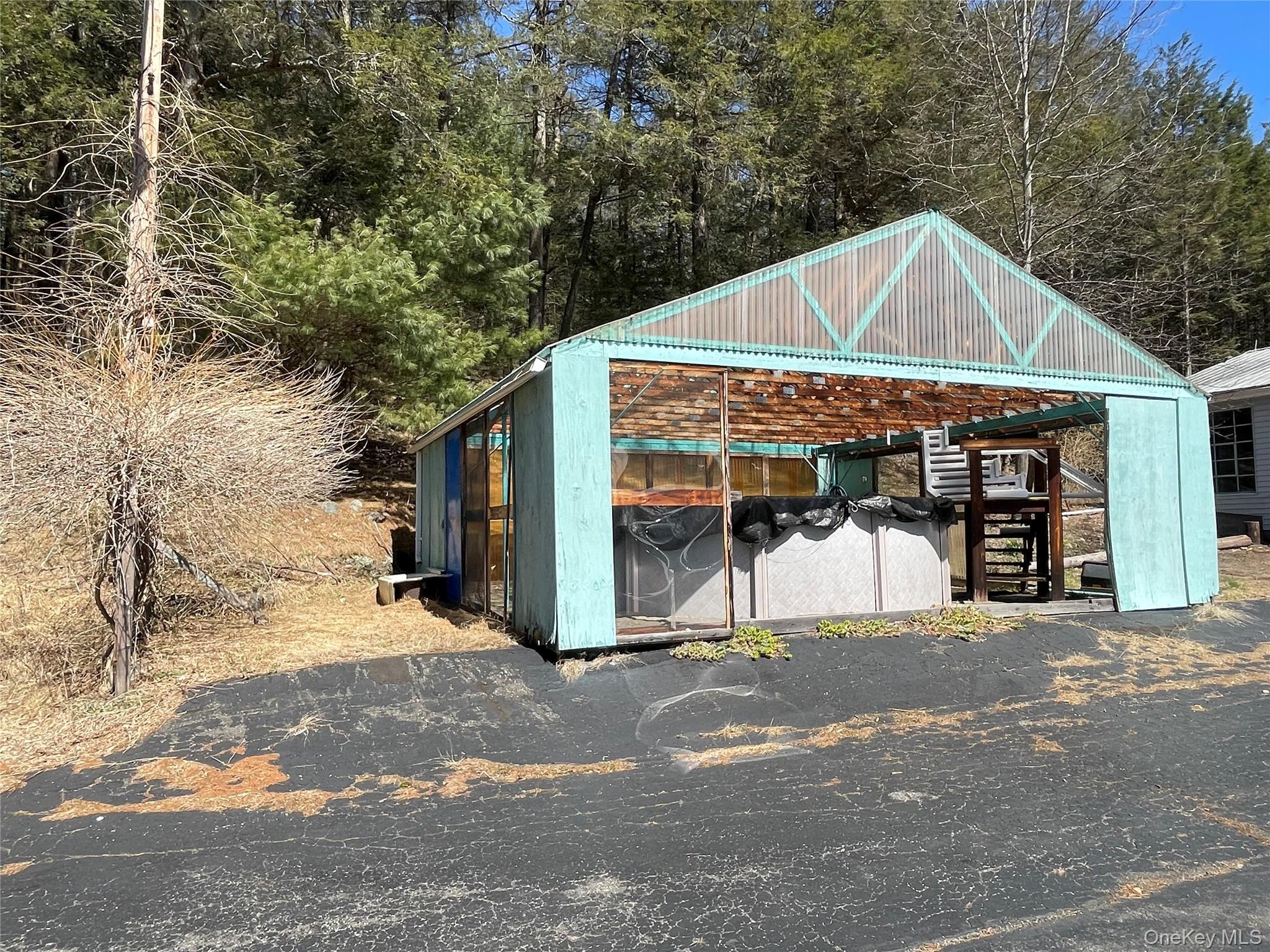 58 Baker Road, Bearsville, NY 12409