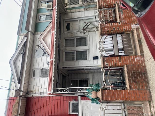 91-07 139 St, Briarwood, NY 11435