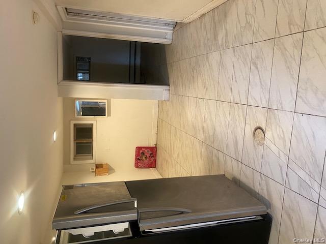 91-07 139 St, Briarwood, NY 11435