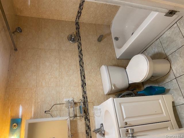 91-07 139 St, Briarwood, NY 11435