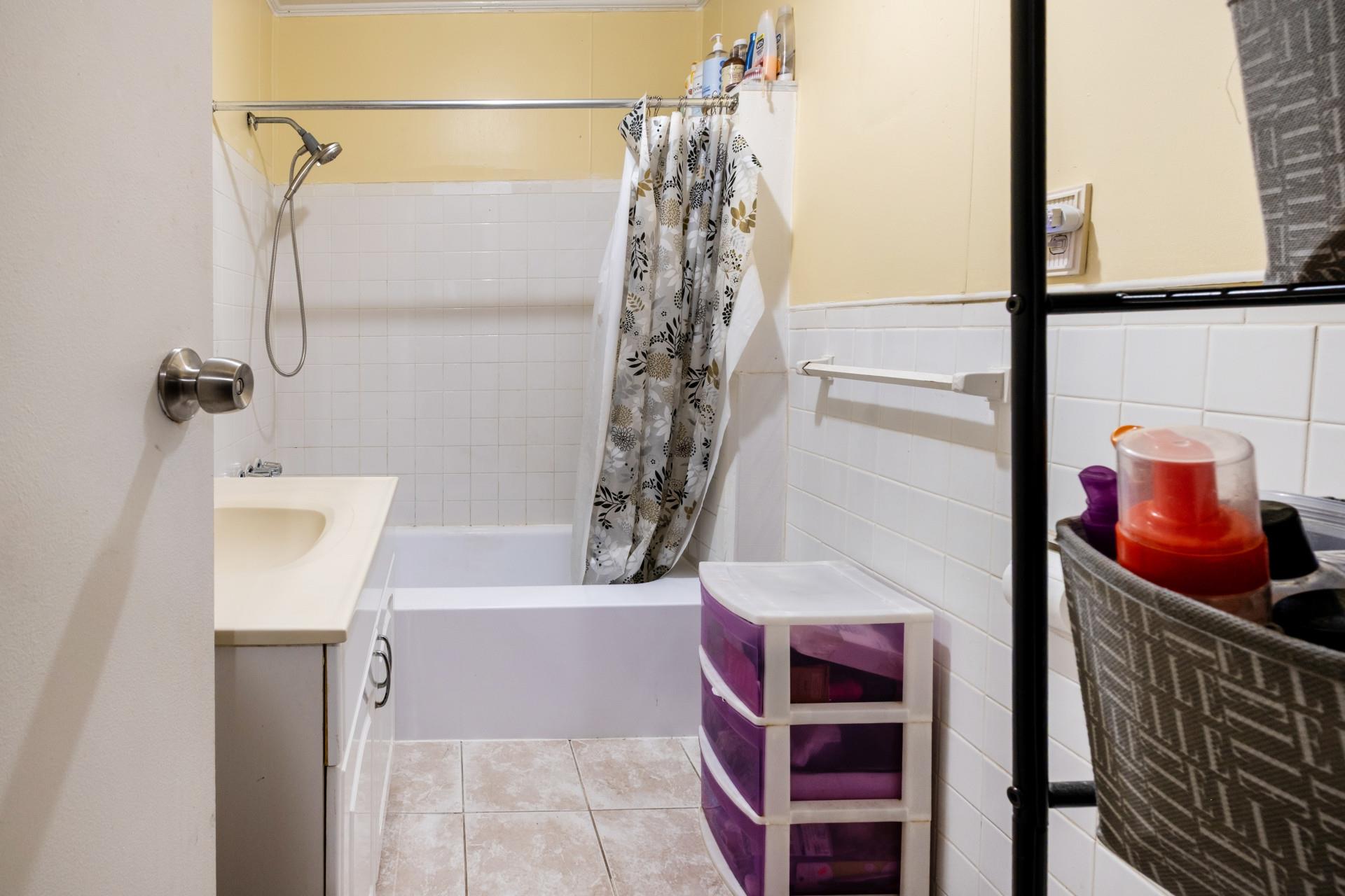 101-14 95th Street, Ozone Park, NY 11416