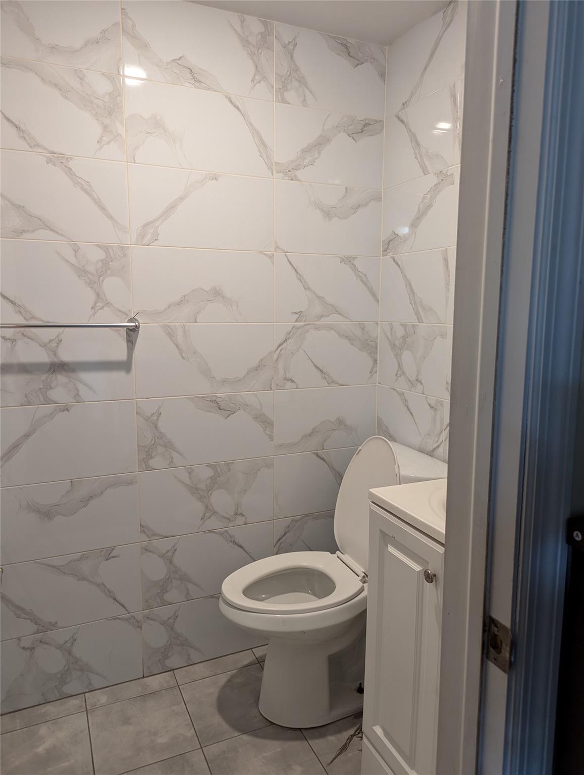 86-15 BRITTON Ave, Elmhurst, NY 11373