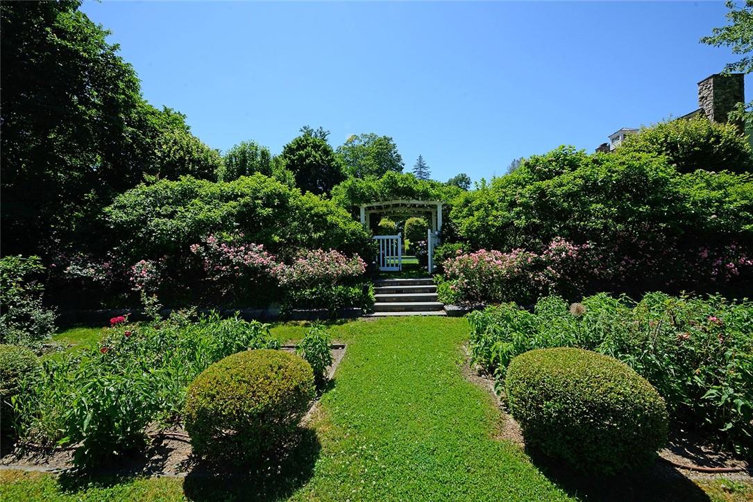 2007 A/B Purchase Street, Harrison, NY 10577