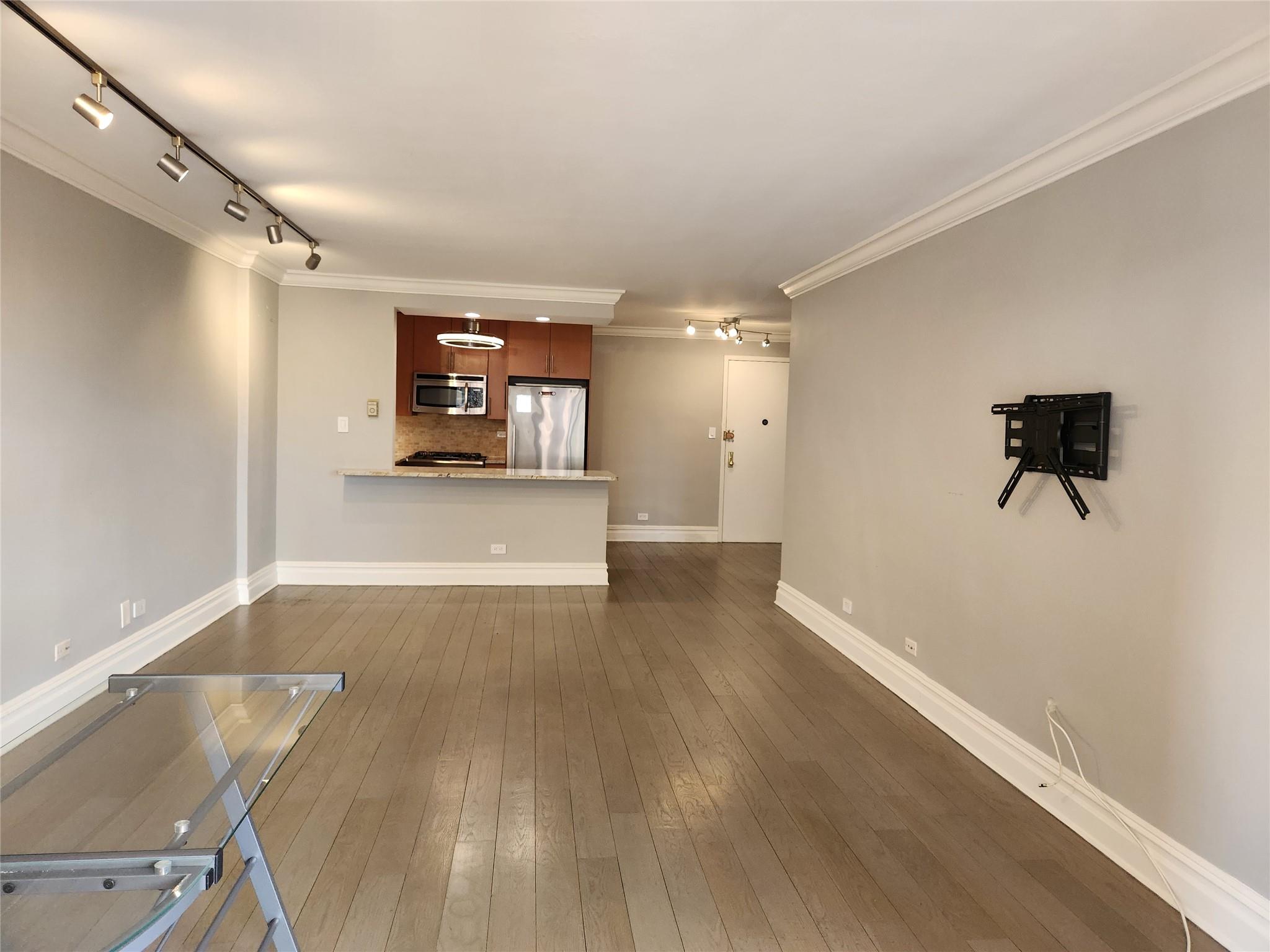 18-05 215th Street # 3K, Bayside, NY 11360