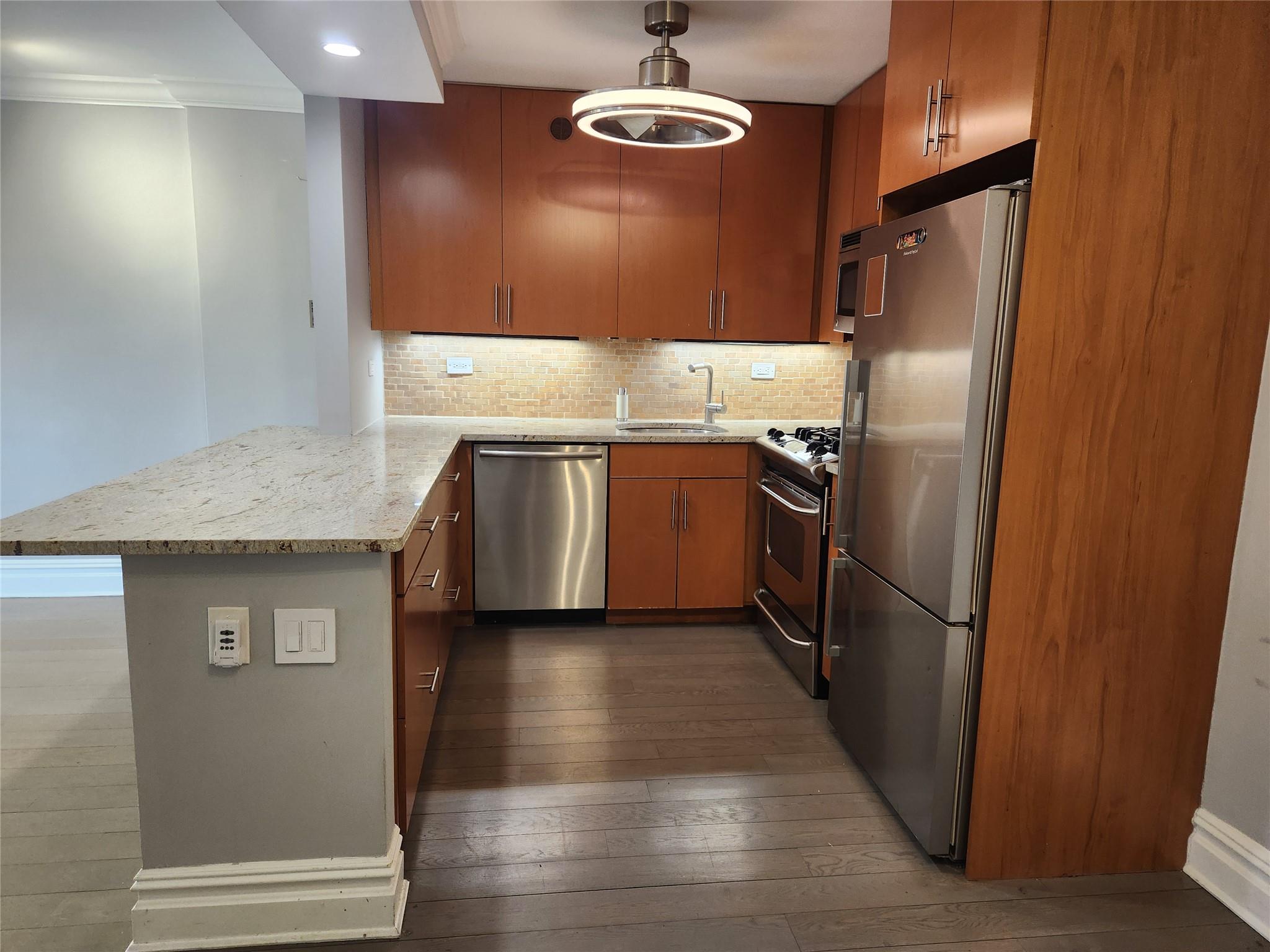 18-05 215th Street # 3K, Bayside, NY 11360