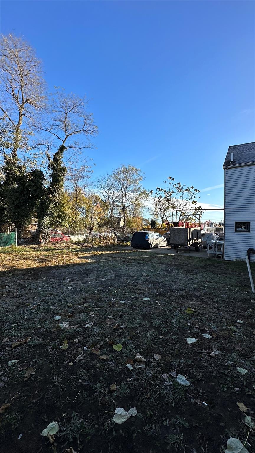 33 Sterling Place, Amityville, NY 11701