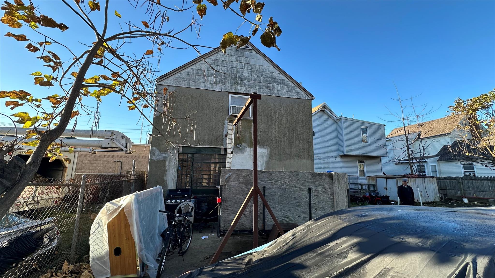 33 Sterling Place, Amityville, NY 11701