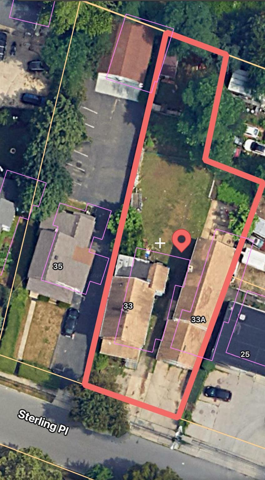 33 Sterling Place, Amityville, NY 11701