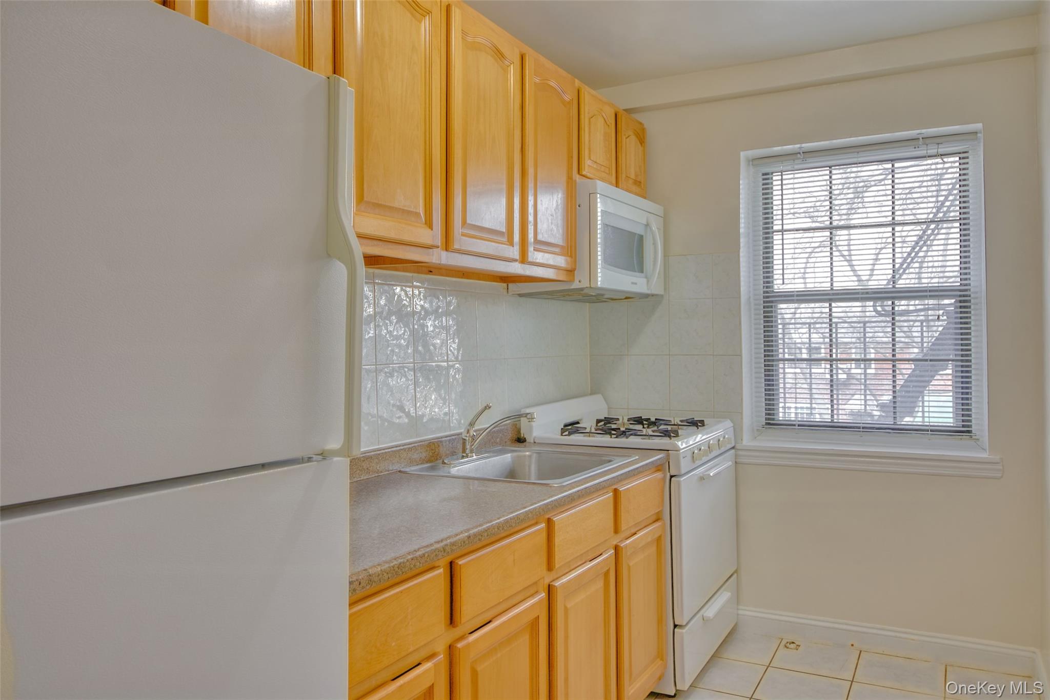 78-35 147th Street # 2E, Kew Garden Hills, NY 11367