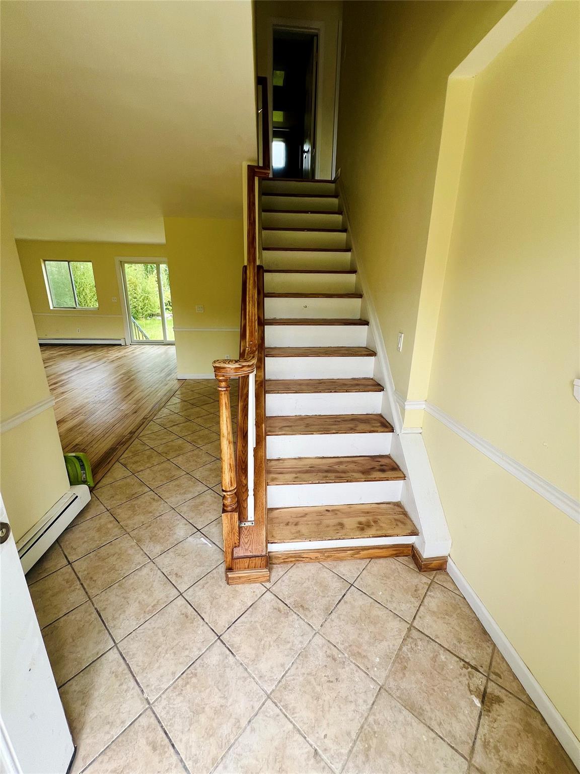 7 Murray Lane, Coram, NY 11727