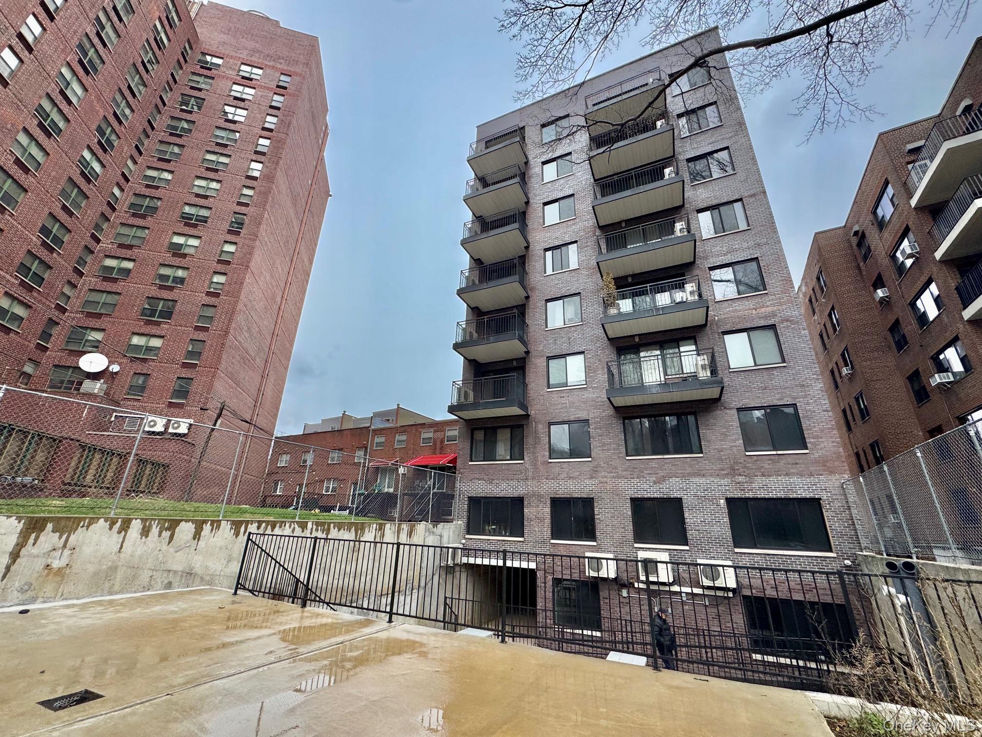 3641 Johnson Avenue, Bronx, NY 10463