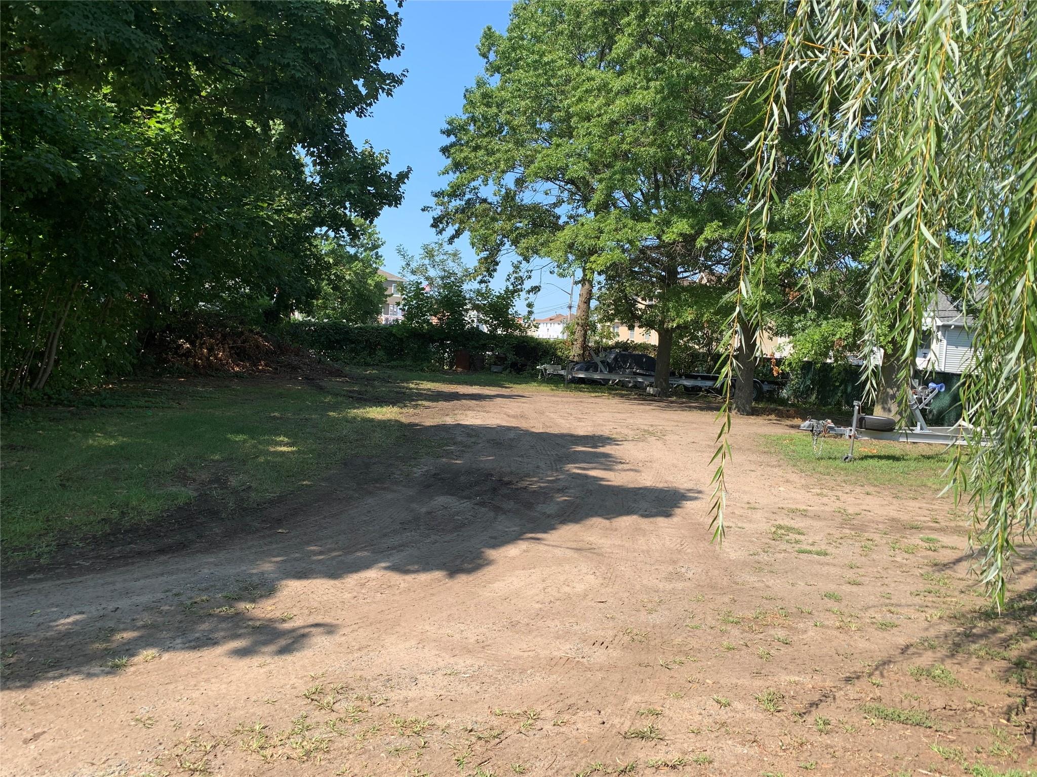 Davenport Court Davenport Court, Howard Beach, NY 11414