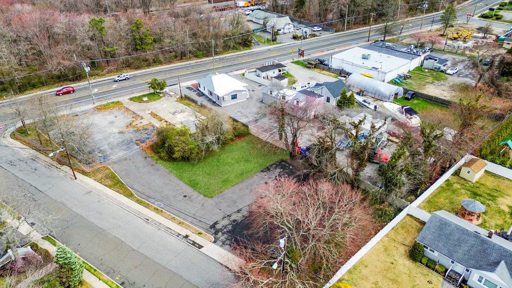 1400 Montauk Highway, Oakdale, NY 11769