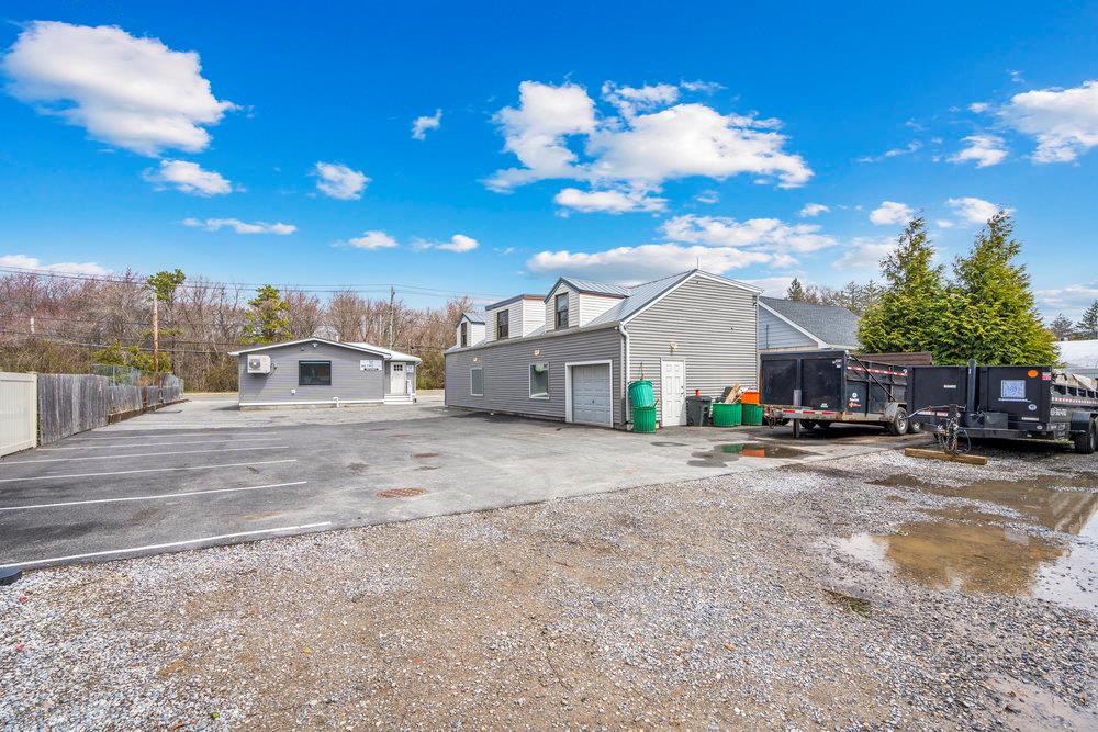 1400 Montauk Highway, Oakdale, NY 11769