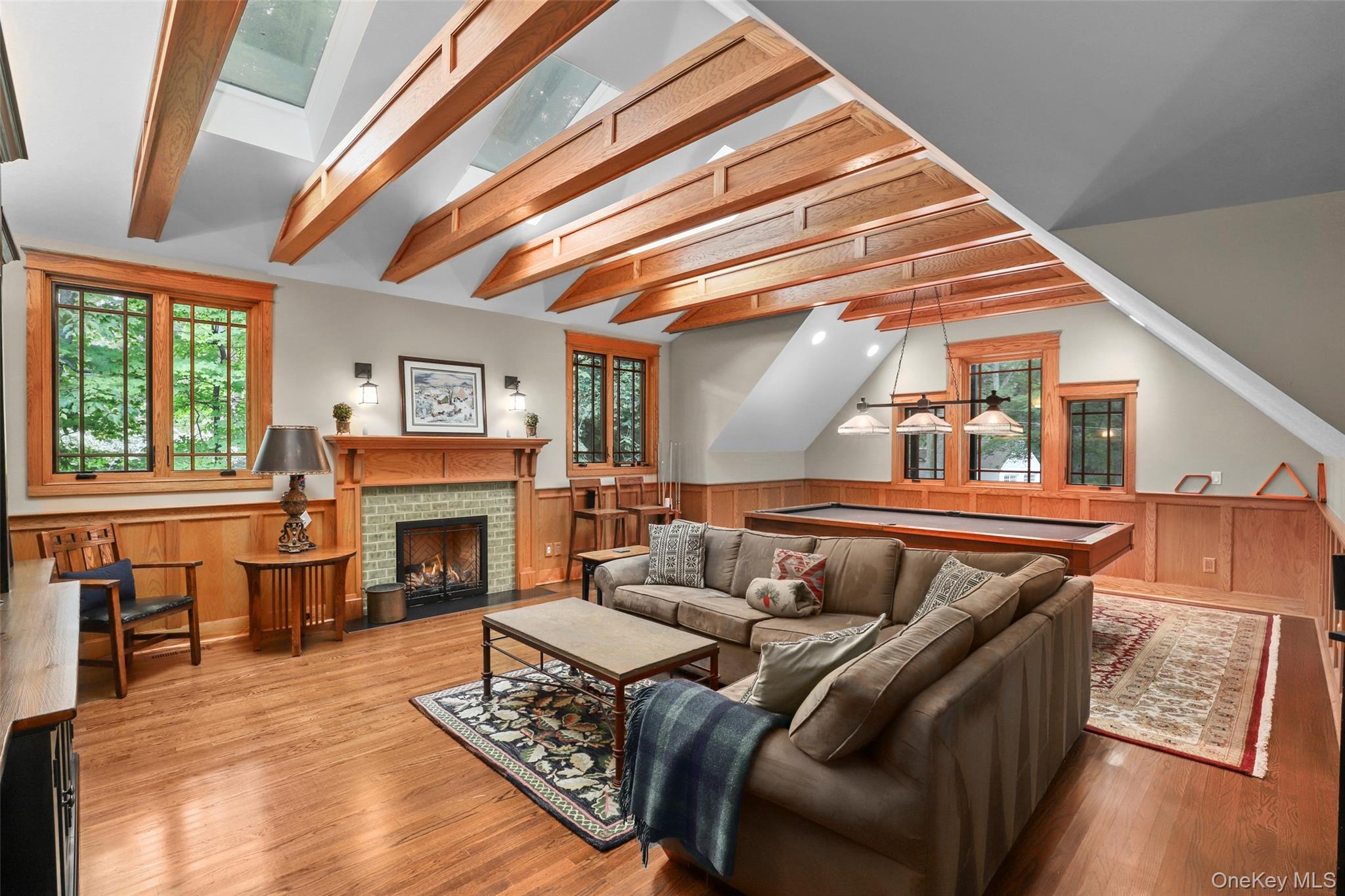 15 N Lake Circle, South Salem, NY 10590