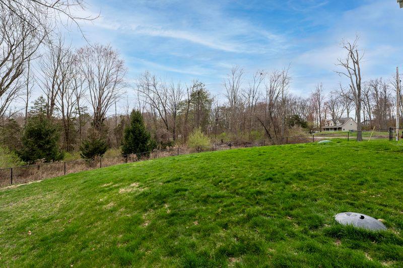 24 Sunrise Lane, Poughkeepsie, NY 12603