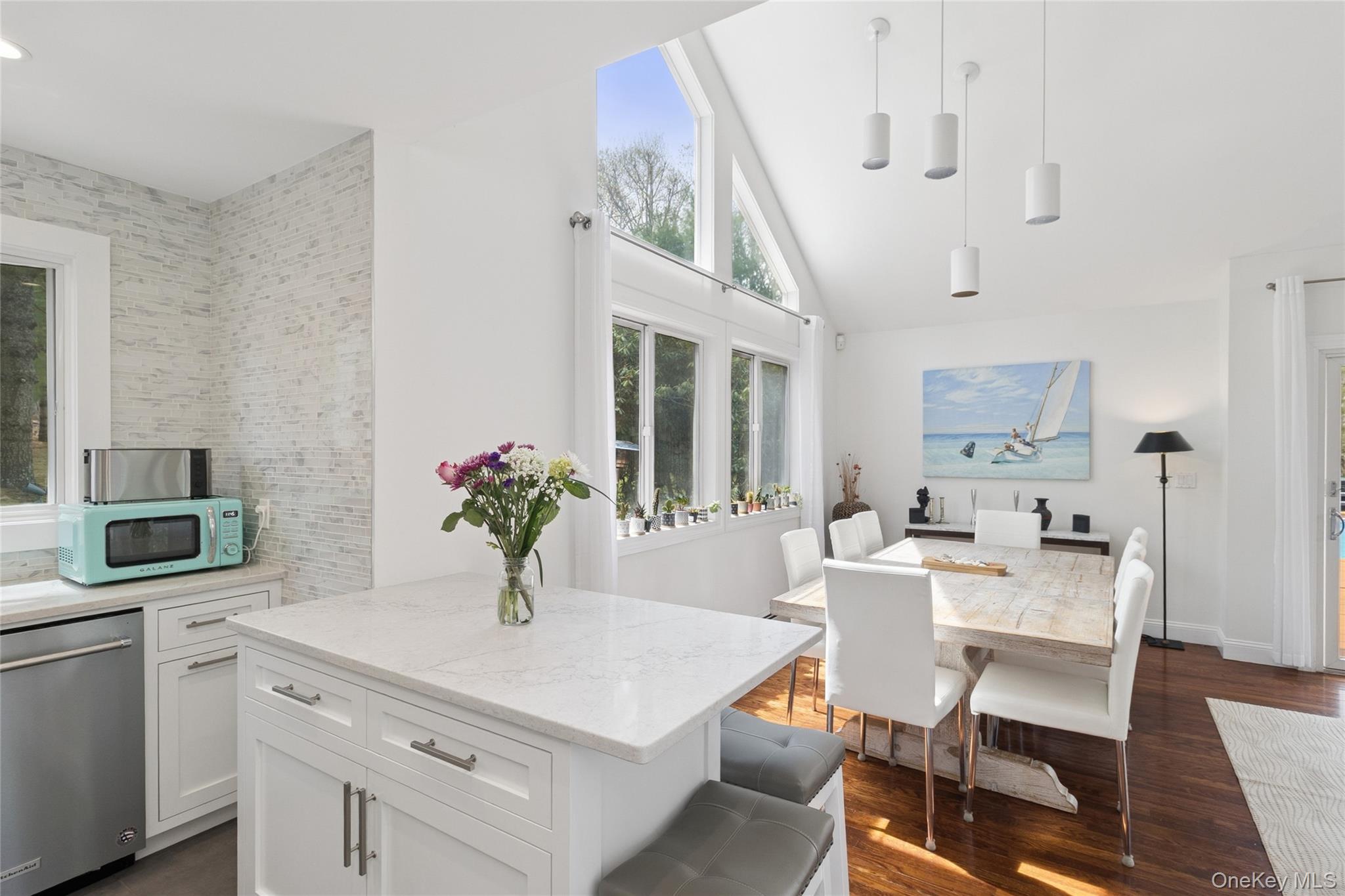 27 Ely Brook Road, East Hampton, NY 11937