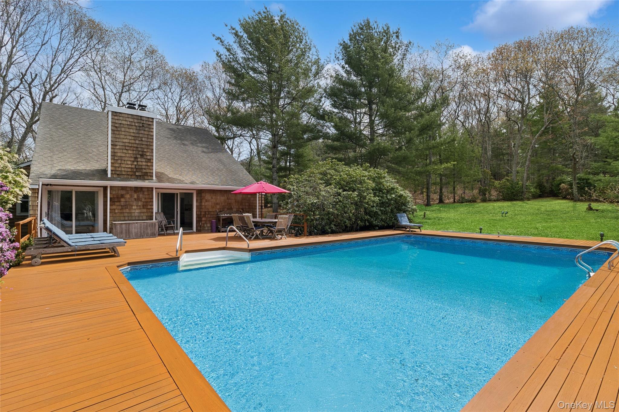 27 Ely Brook Road, East Hampton, NY 11937