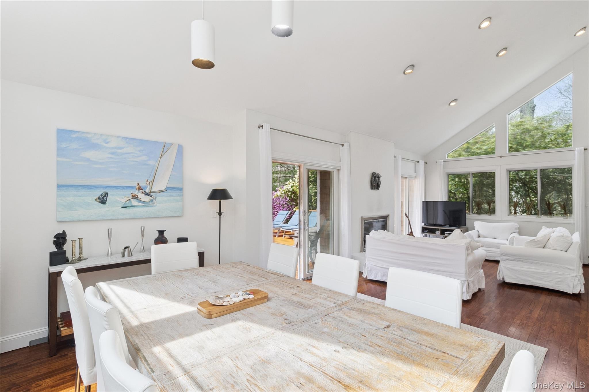 27 Ely Brook Road, East Hampton, NY 11937