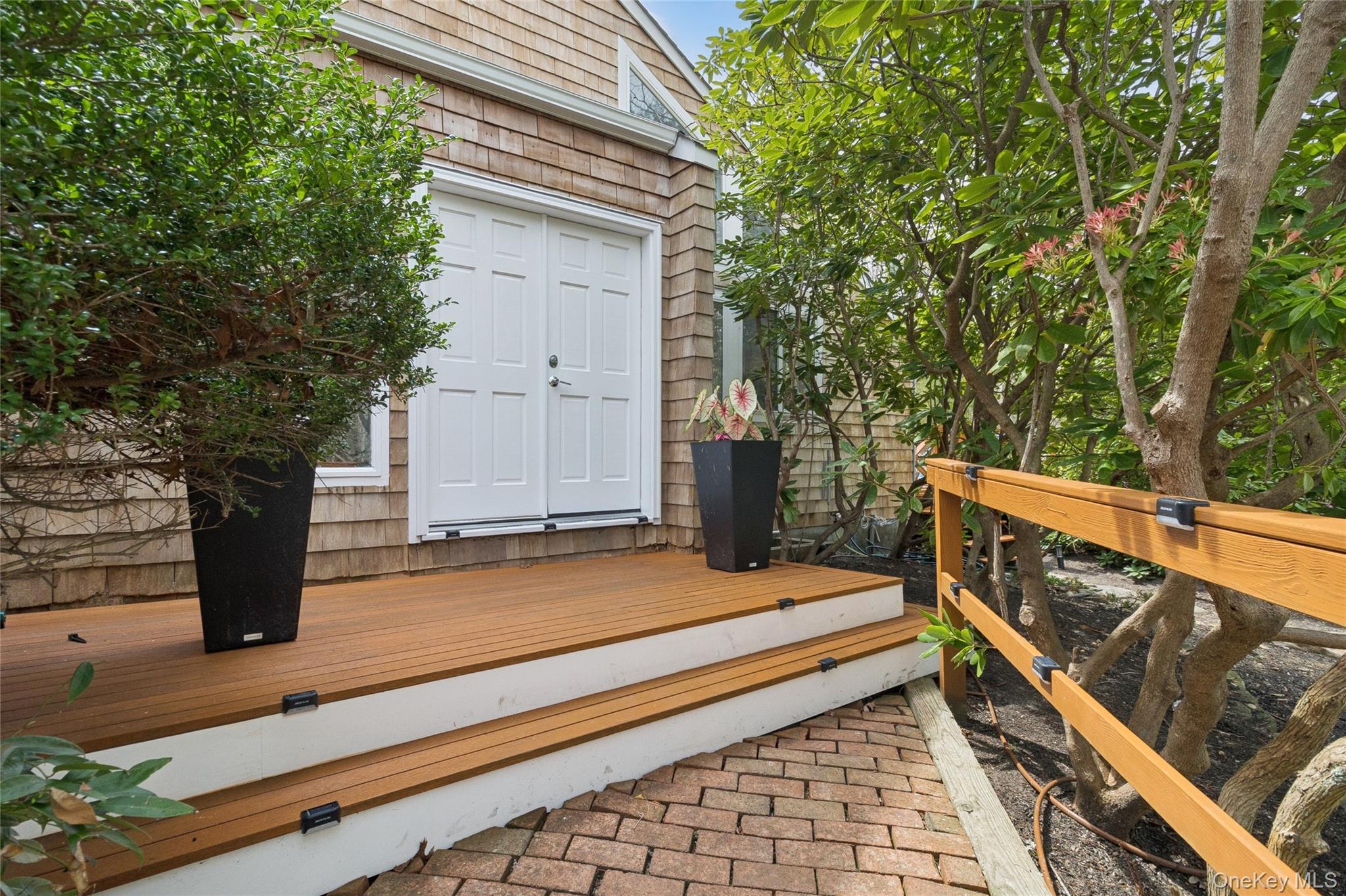 27 Ely Brook Road, East Hampton, NY 11937