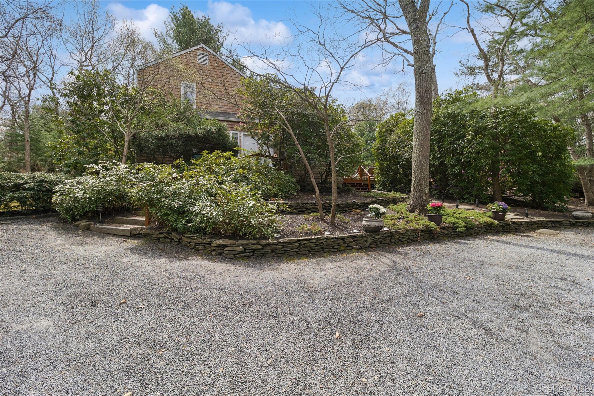 27 Ely Brook Road, East Hampton, NY 11937