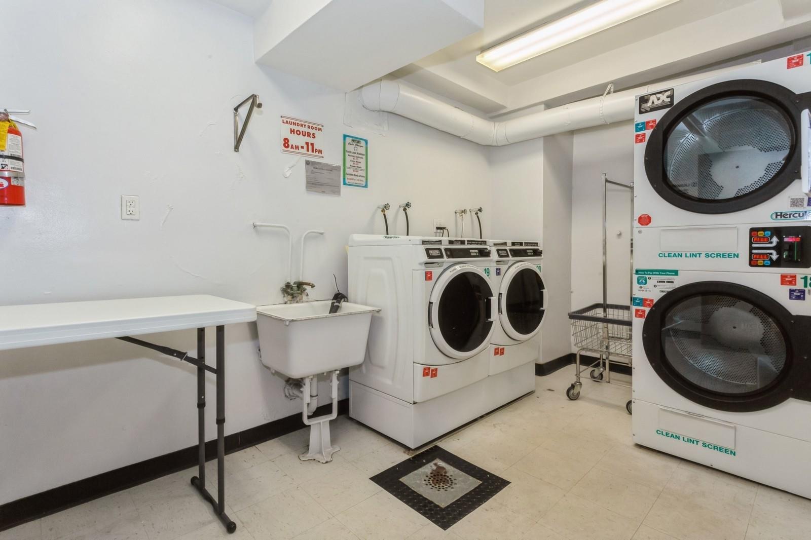 410 E Broadway # 5C, Long Beach, NY 11561