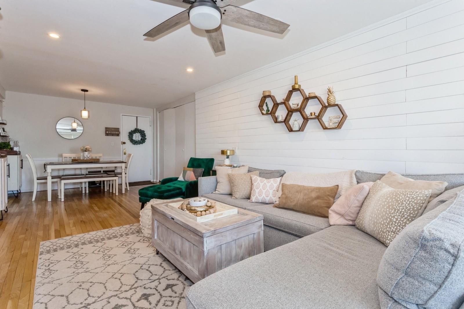 410 E Broadway # 5C, Long Beach, NY 11561