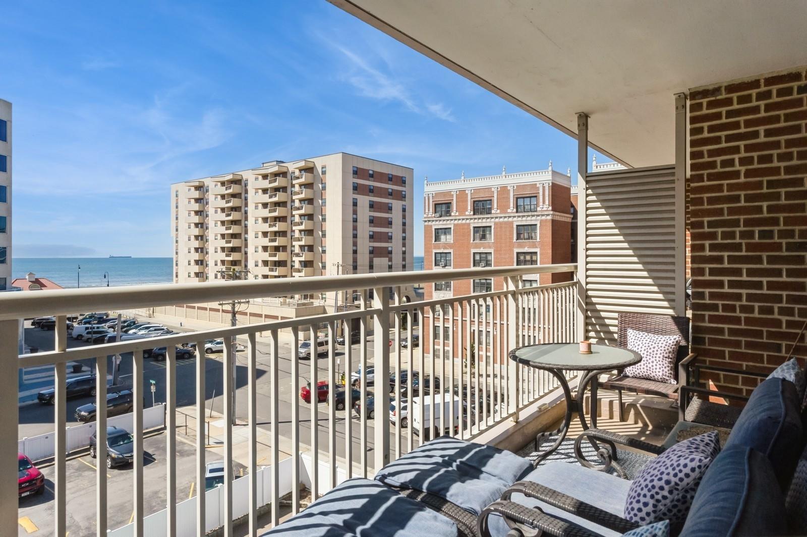 410 E Broadway # 5C, Long Beach, NY 11561
