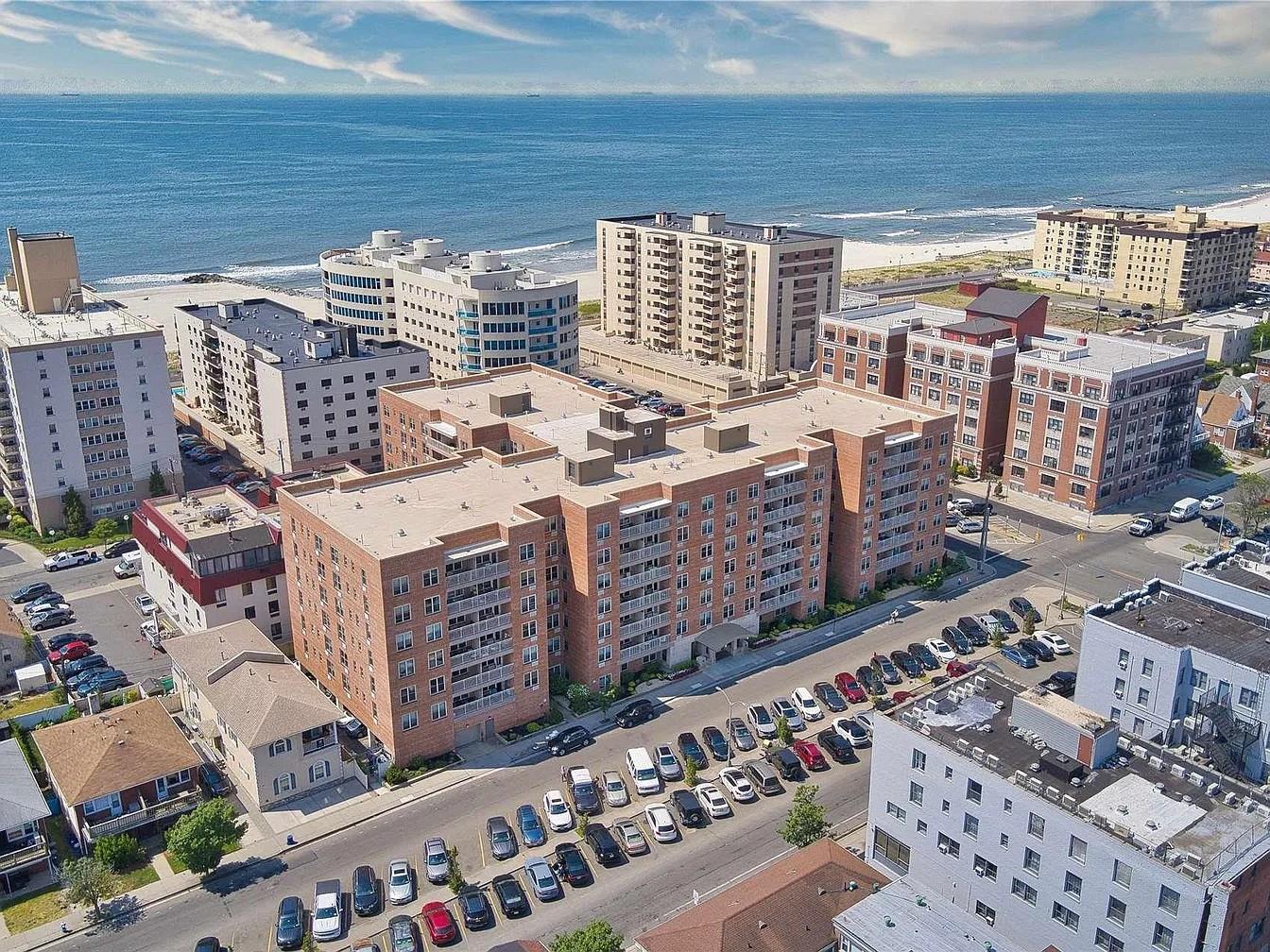 410 E Broadway # 5C, Long Beach, NY 11561