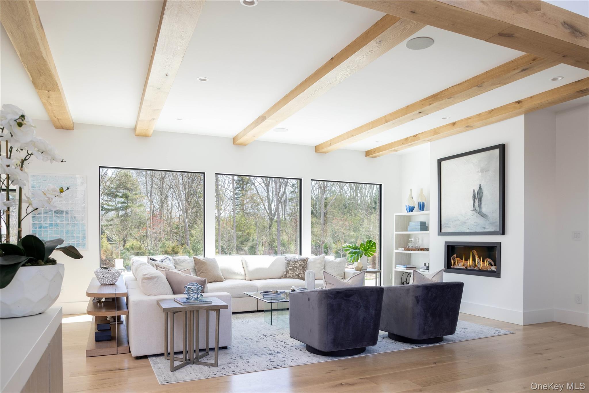 4 Dogwood Drive, East Hampton, NY 11937