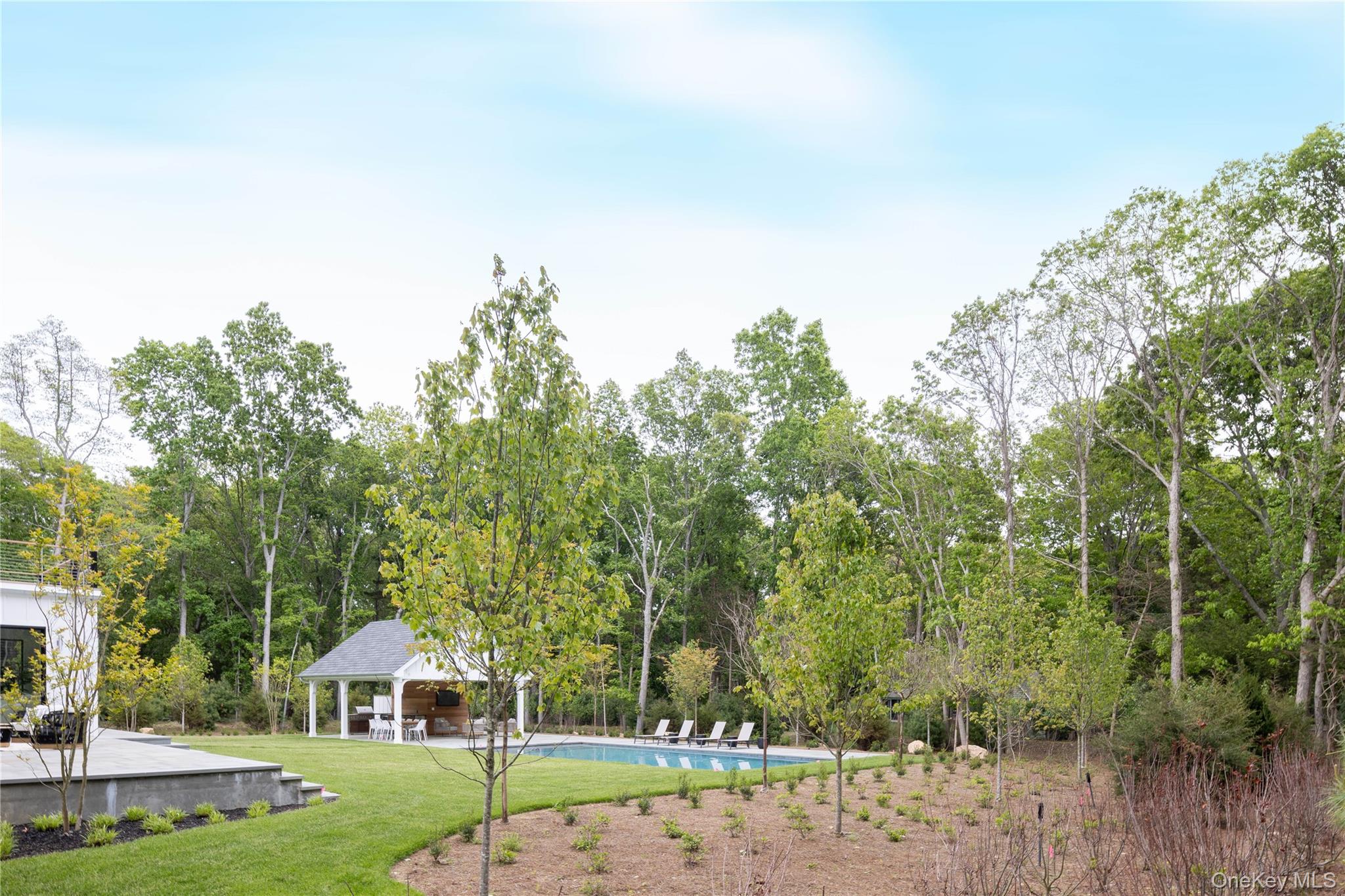 4 Dogwood Drive, East Hampton, NY 11937