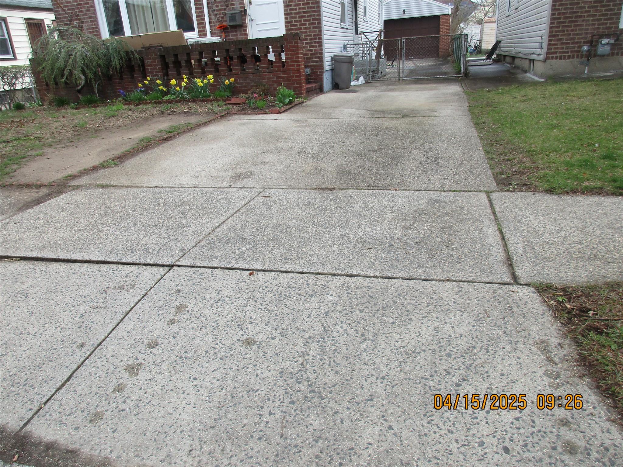 80-59 268 Street, Glen Oaks, NY 11004