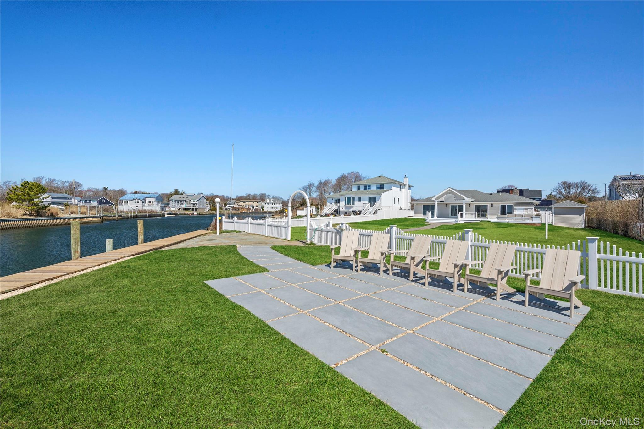 40 Laura Lee Drive, Center Moriches, NY 11934