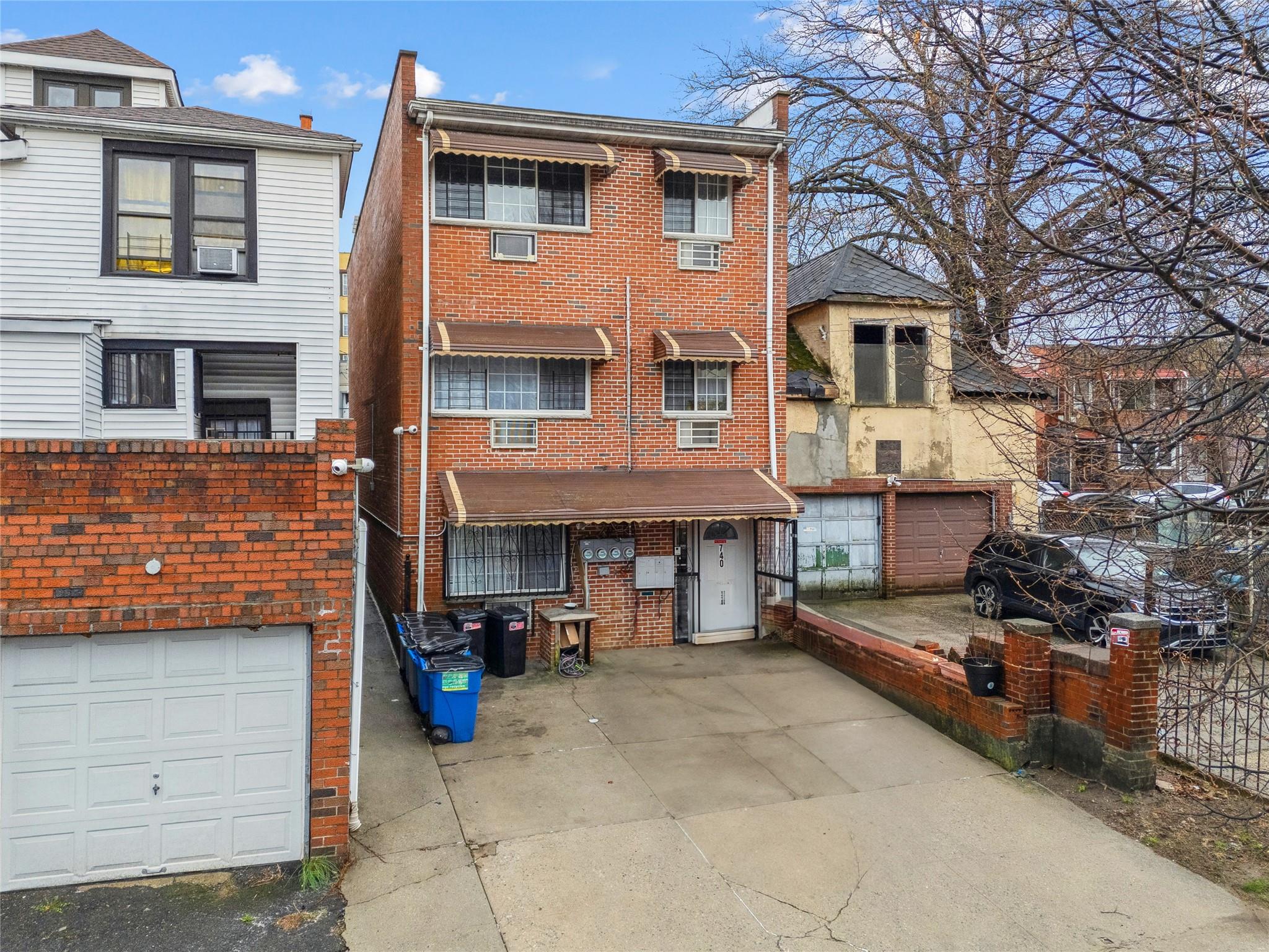 740 Adee Avenue, Bronx, NY 10467