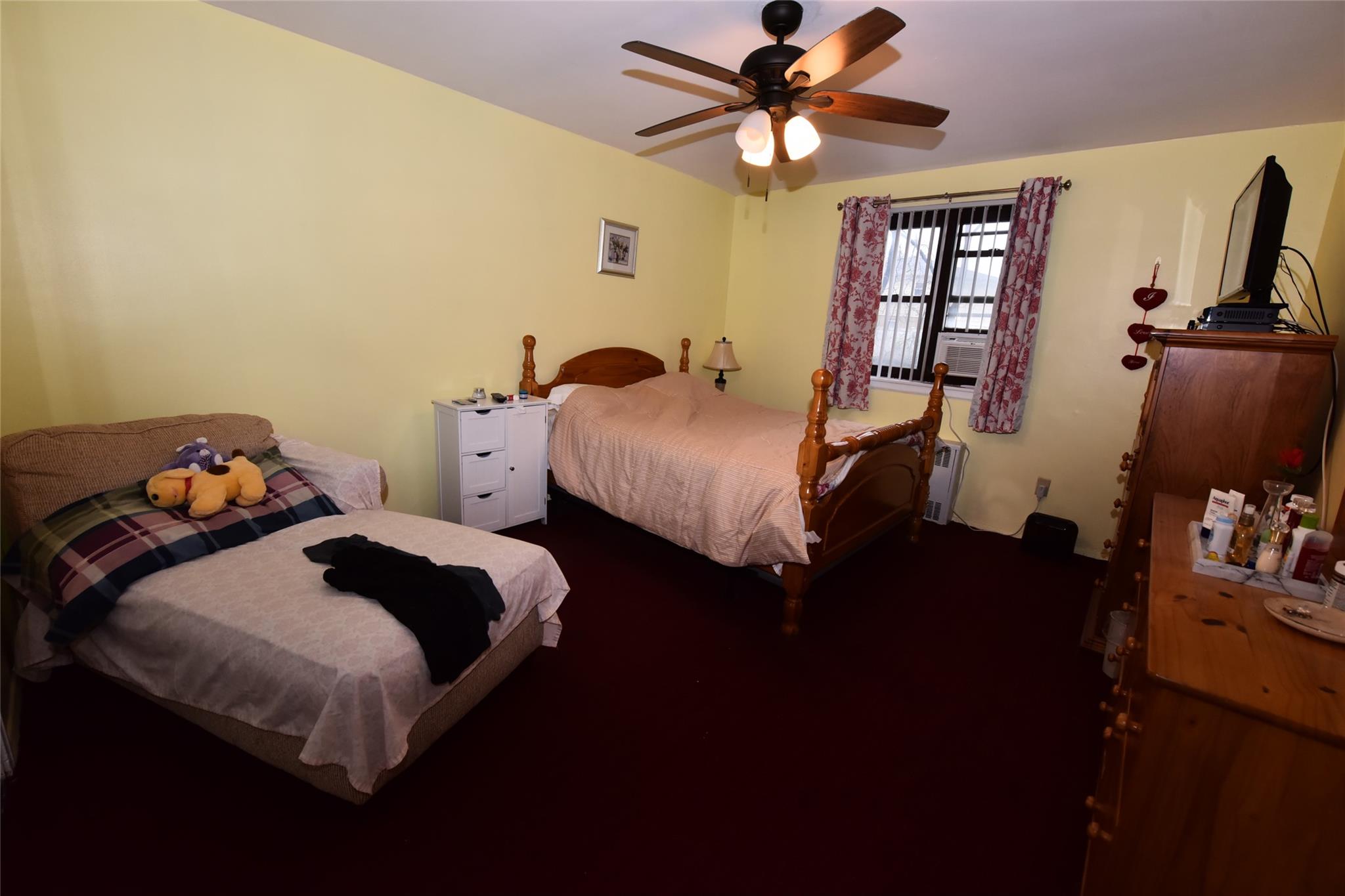 87-30 204 Street # B48, Hollis, NY 11423