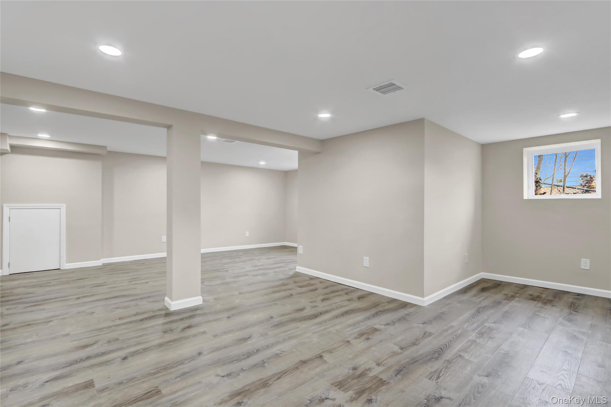 1580 Little Whaleneck Road, Merrick, NY 11566