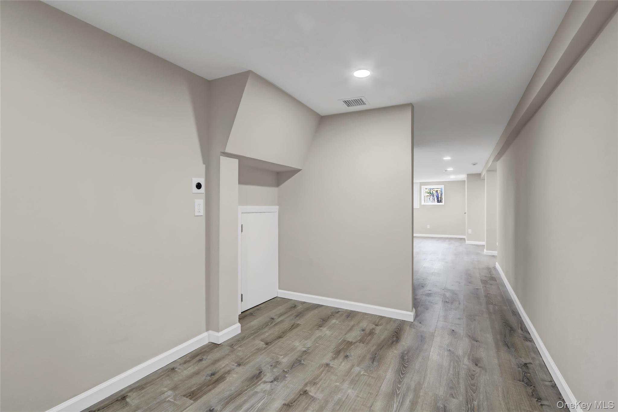 1580 Little Whaleneck Road, Merrick, NY 11566