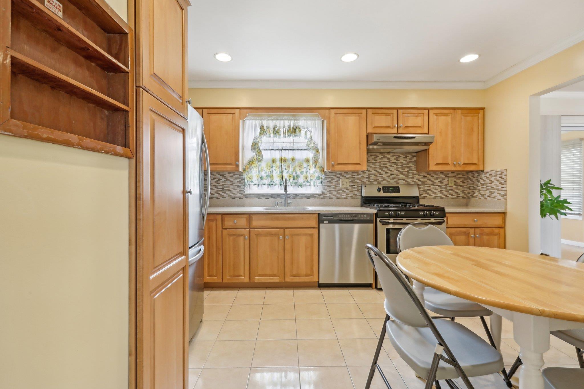 32 Harmony Road, Spring Valley, NY 10977