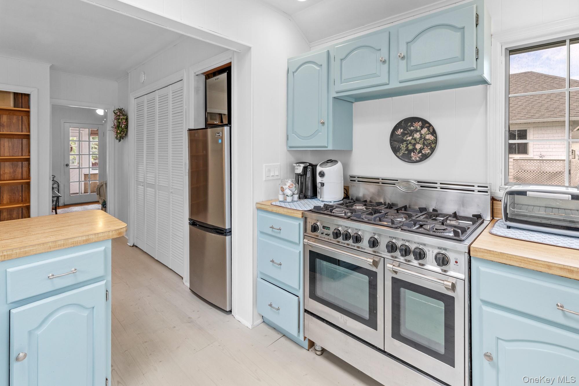 64 Point Street, South Jamesport, NY 11970